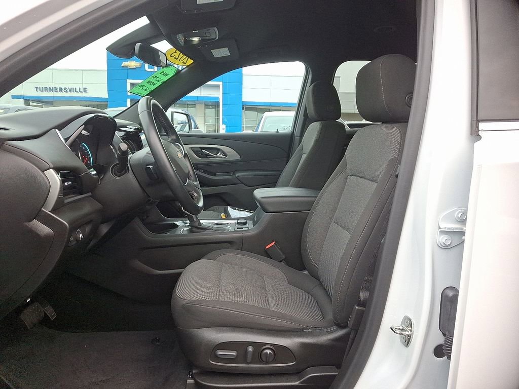 Certified 2023 Chevrolet Traverse LT image 15