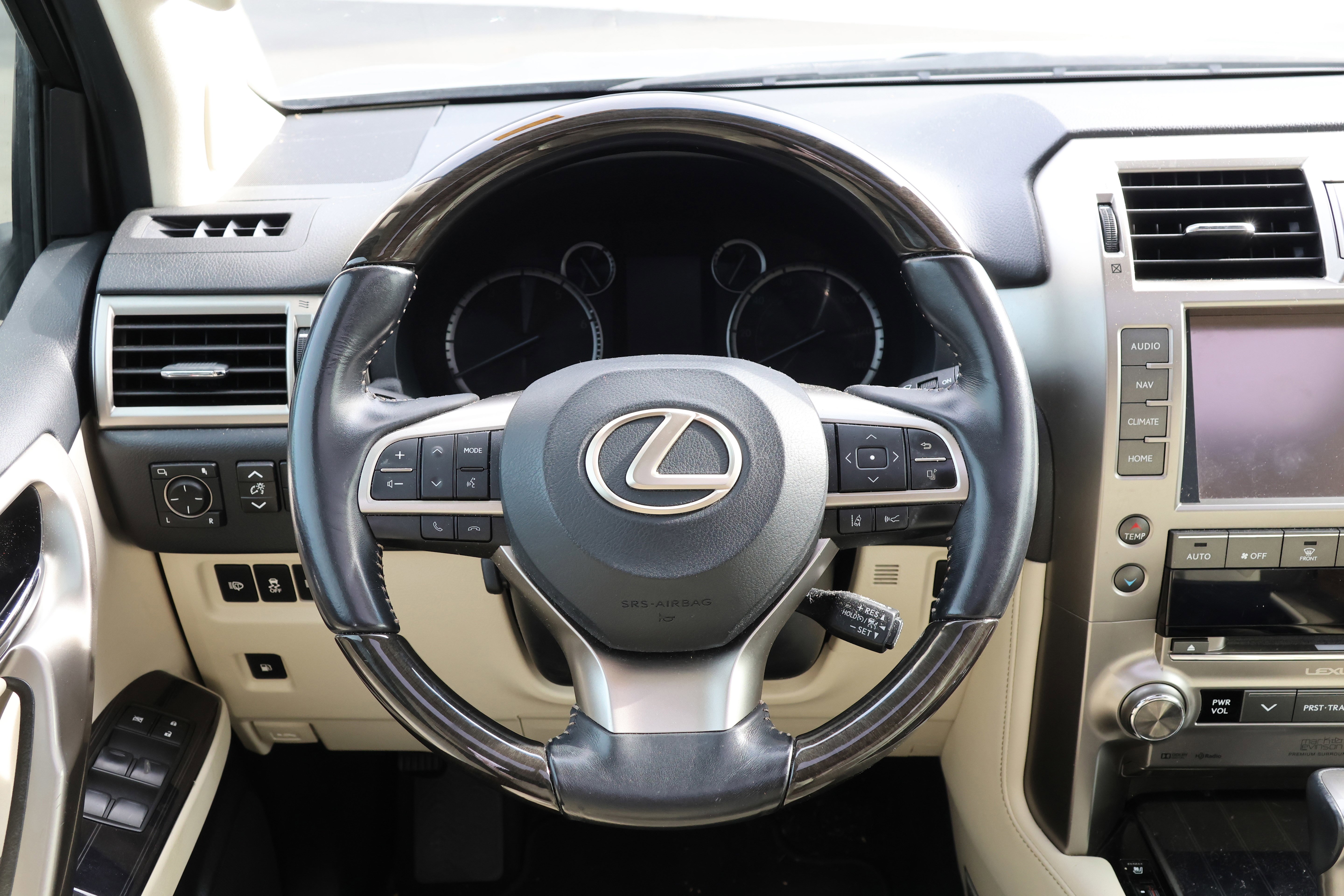 Used 2020 Lexus GX 460 Luxury image 16