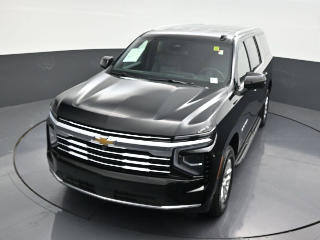 Used 2025 Chevrolet Suburban LT image 27