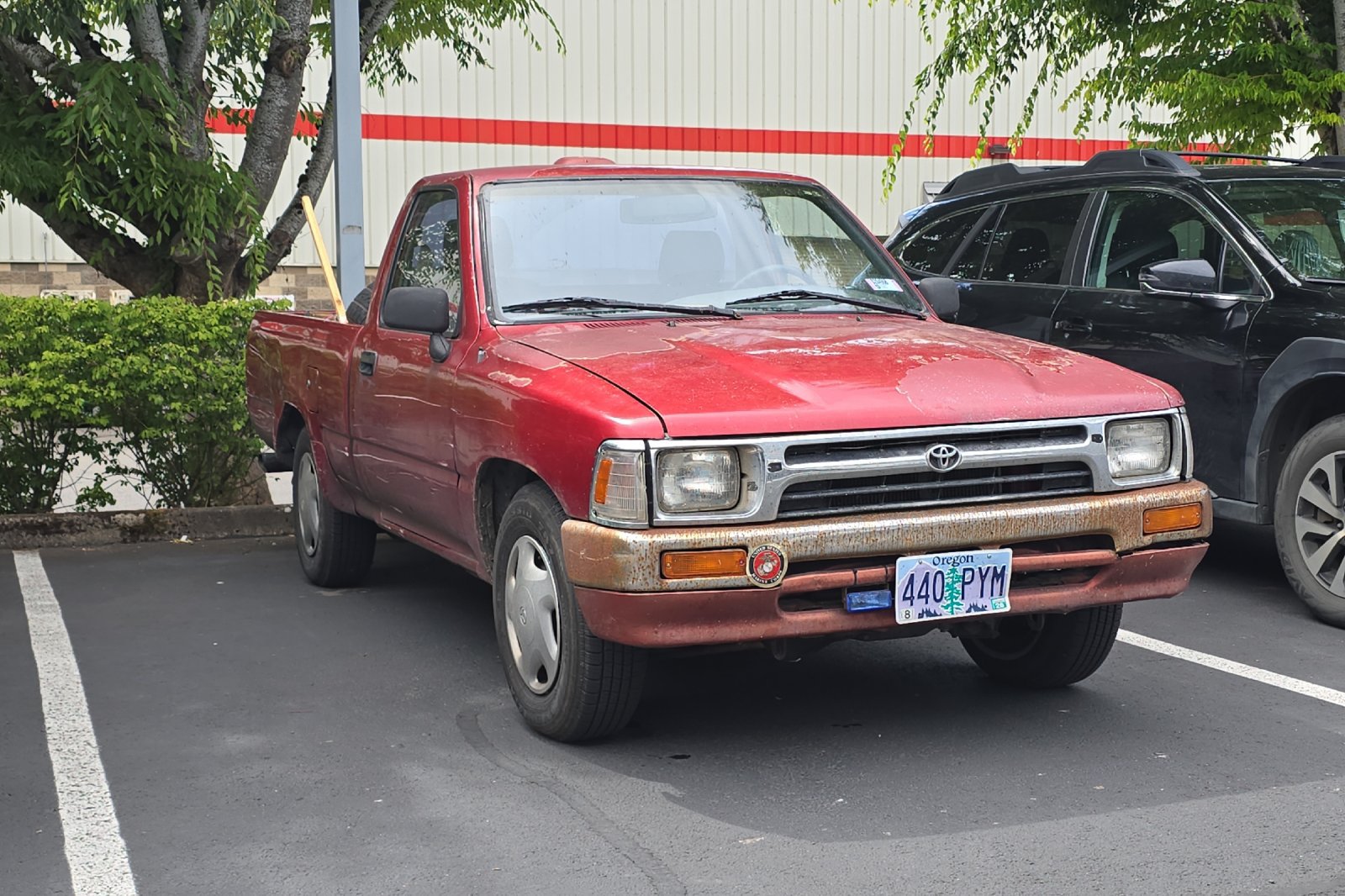 Used 1994 Toyota Pickup 2WD Regular Cab image 2