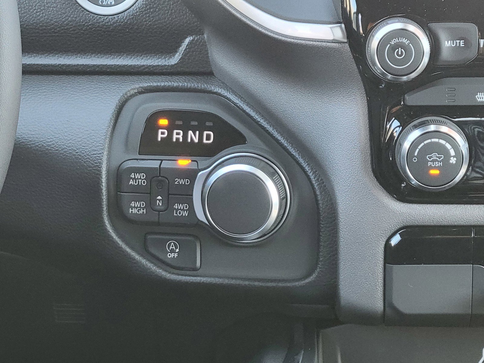 New 2025 RAM 1500 Big Horn image 27