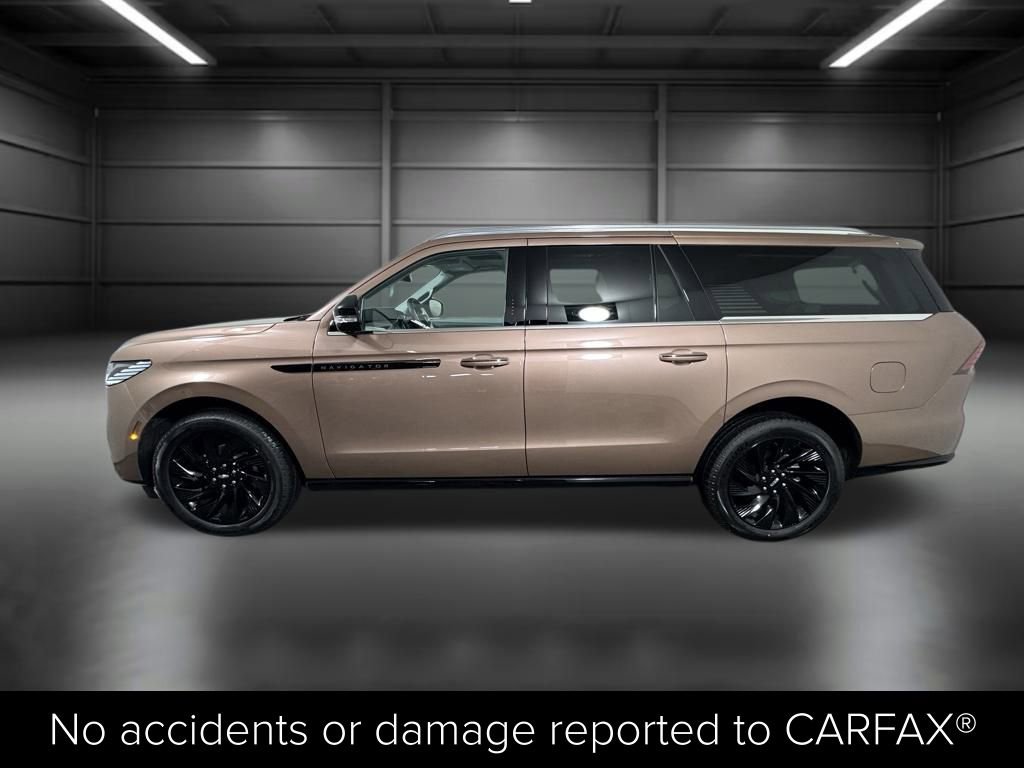 New 2025 Lincoln Navigator L Black Label image 2