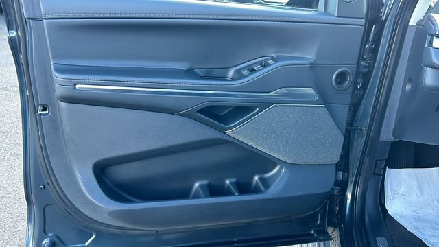 Used 2025 Lincoln Navigator Reserve image 19