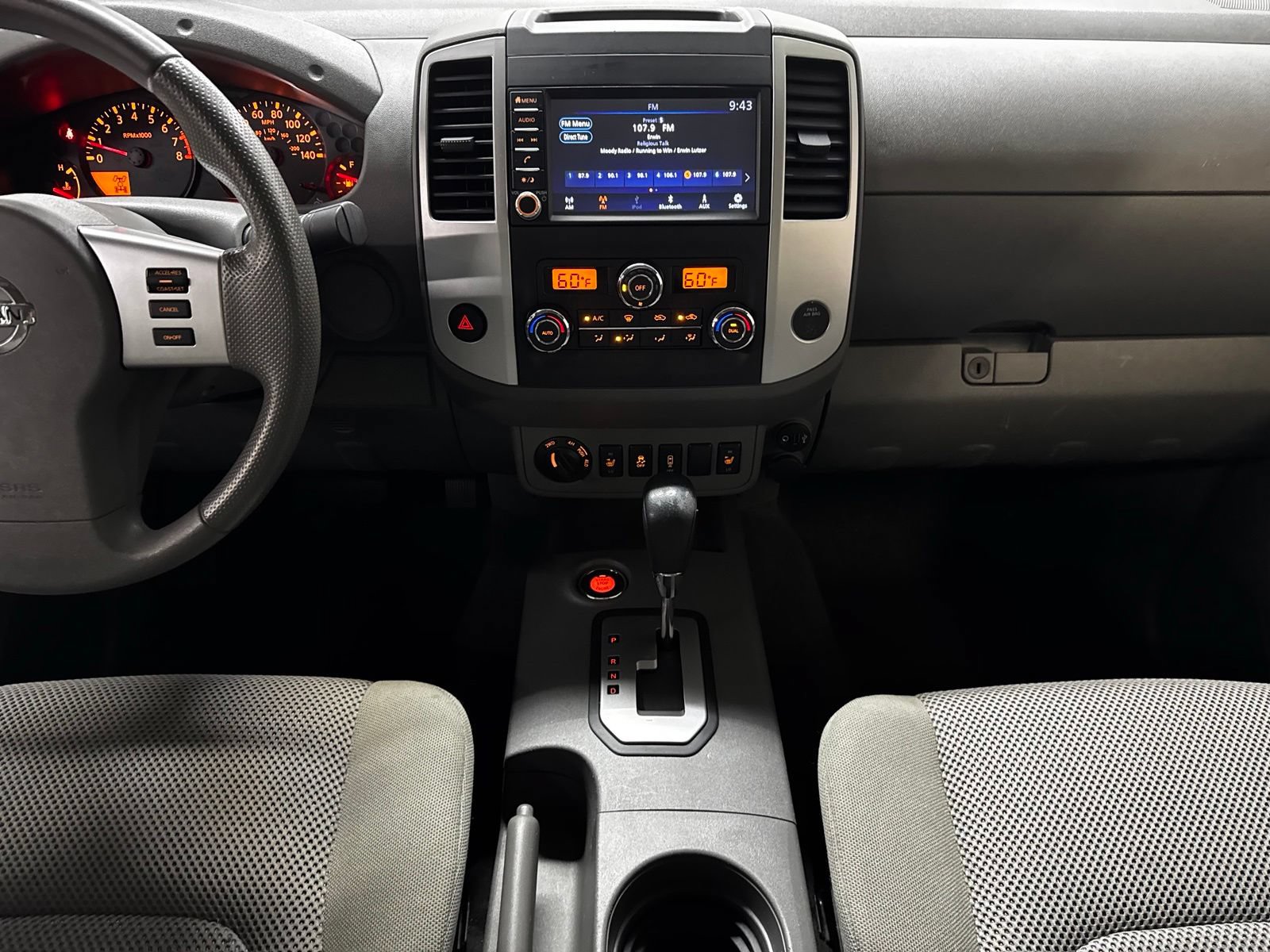 Used 2020 Nissan Frontier SV w/ Midnight Edition Floor Mats AWD/4WD image 16