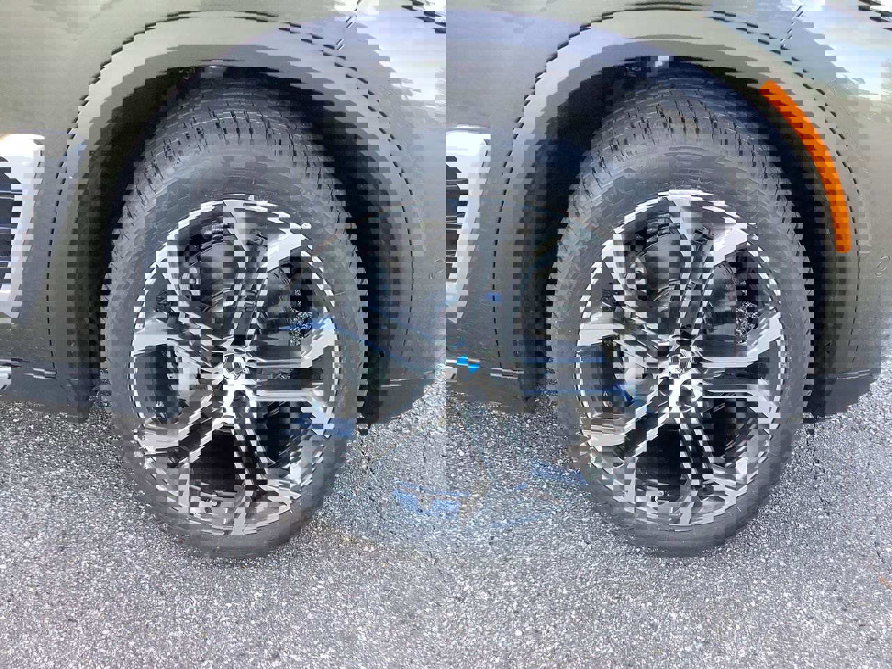 Certified 2025 BMW X5 xDrive40i image 12