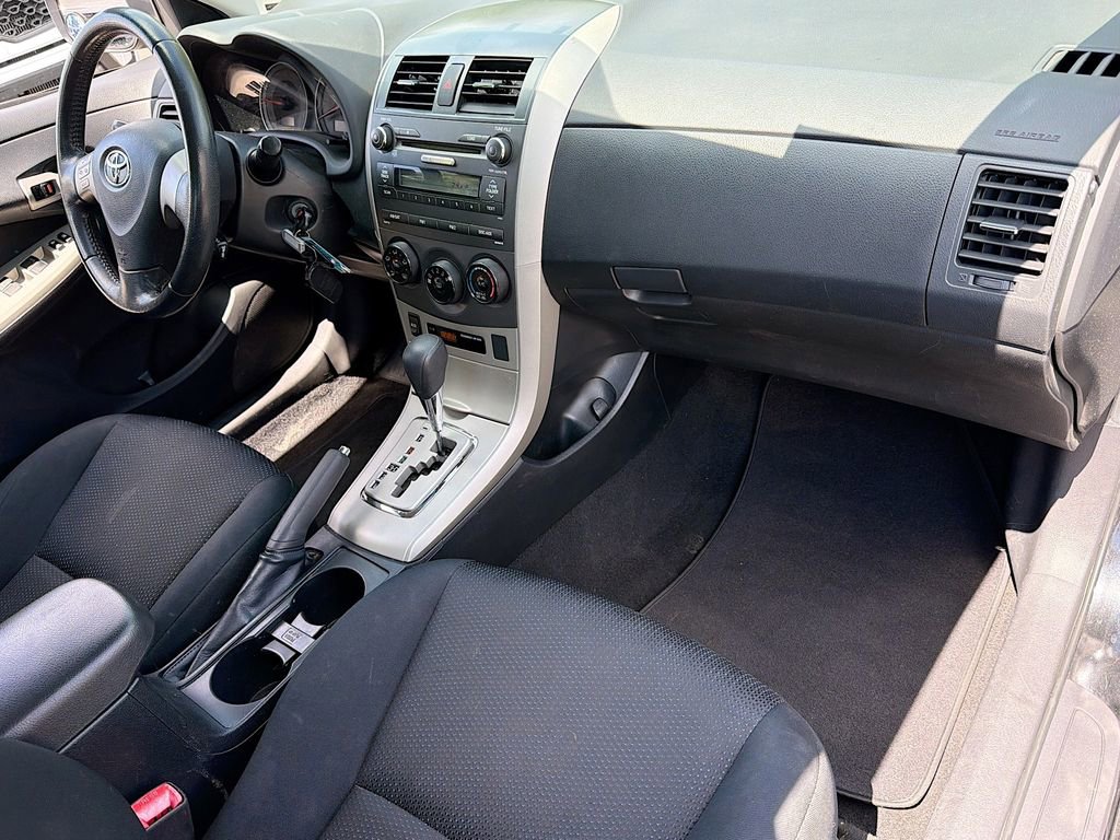 Used 2010 Toyota Corolla S image 28