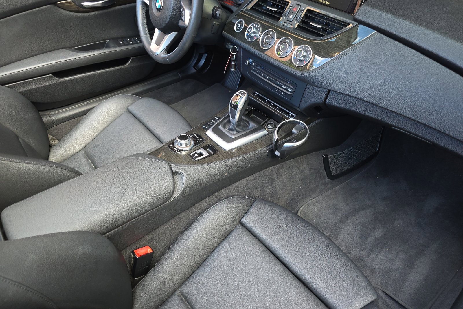 Used 2016 BMW Z4 sDrive28i image 16