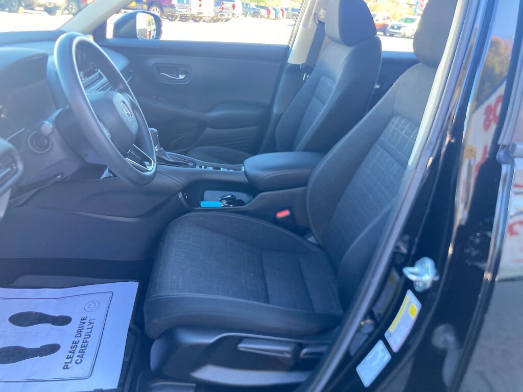 Used 2024 Honda HR-V LX image 13