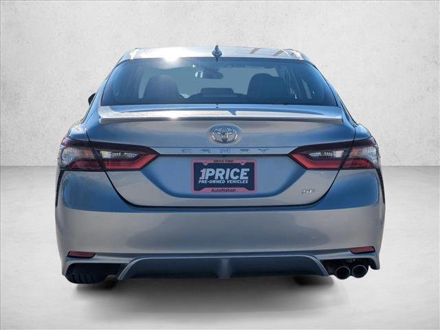 Used 2021 Toyota Camry SE image 6