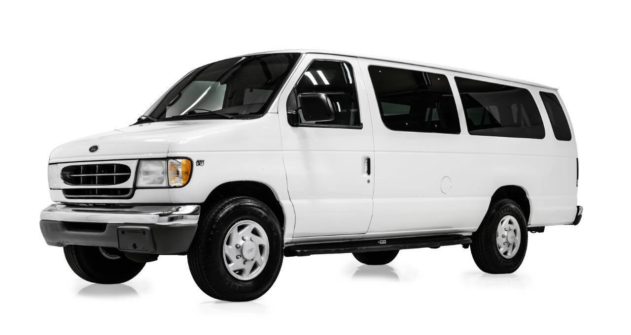 Used 2001 Ford E-350 and Econoline 350 XLT image 2
