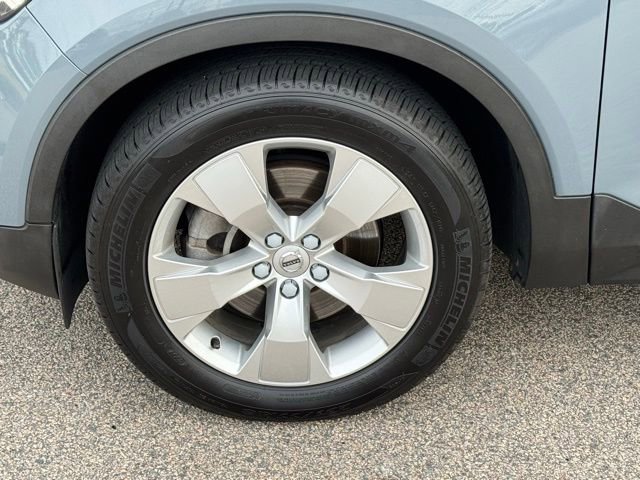 Used 2020 Volvo XC40 T5 Momentum w/ Protection Package AWD/4WD image 3