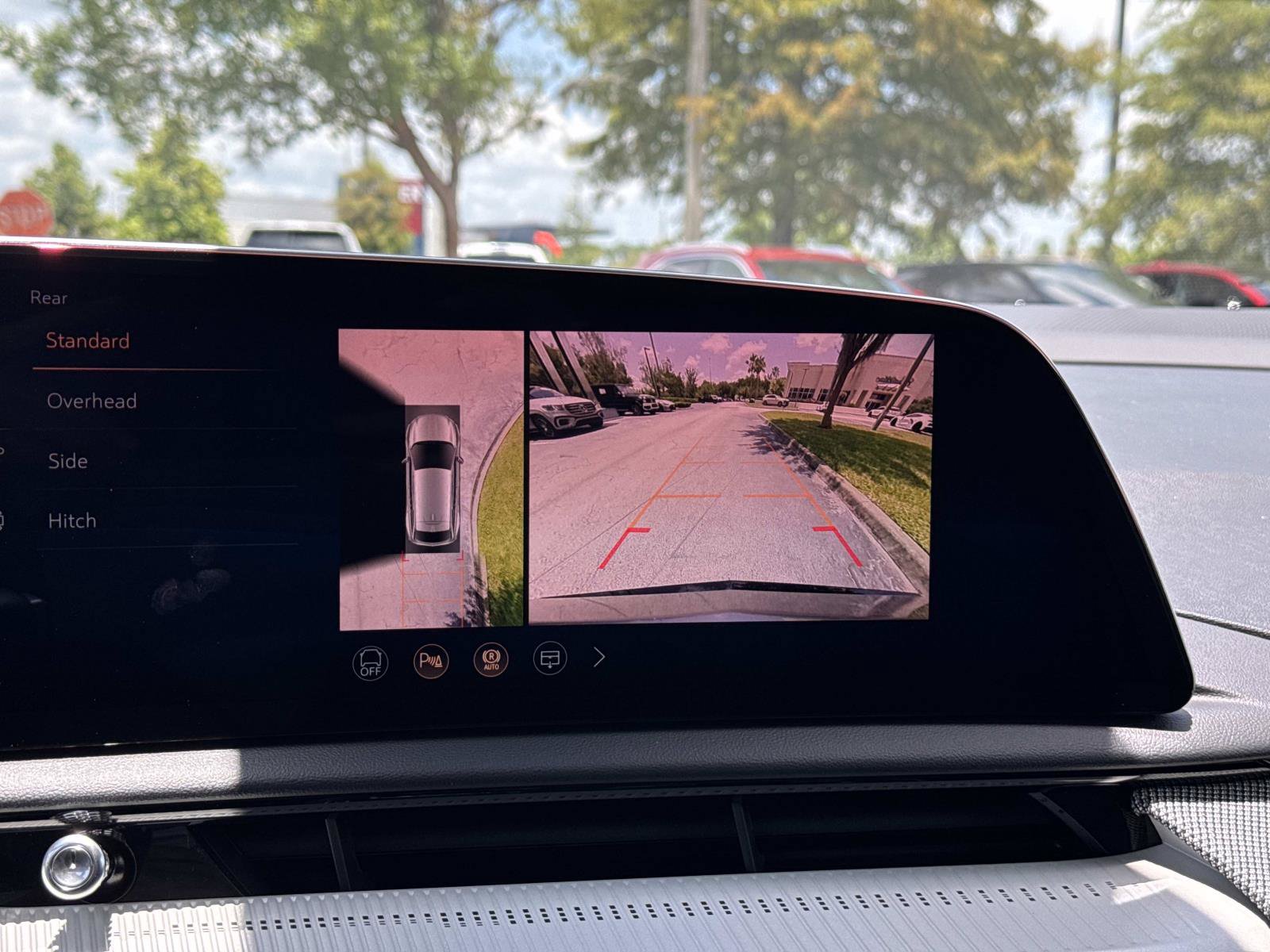 New 2026 Cadillac Optiq Luxury 1 RWD image 21