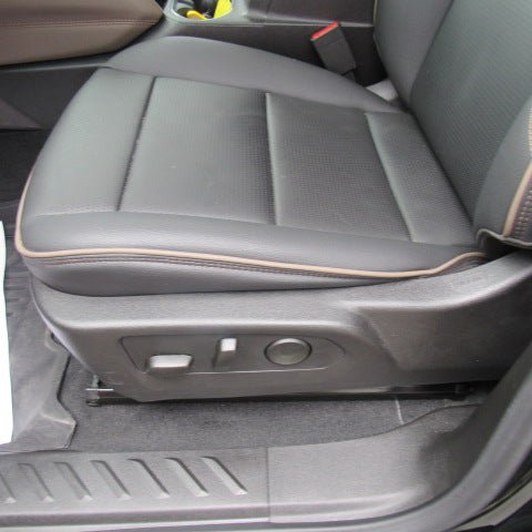 Used 2025 GMC Canyon Denali AWD/4WD image 19