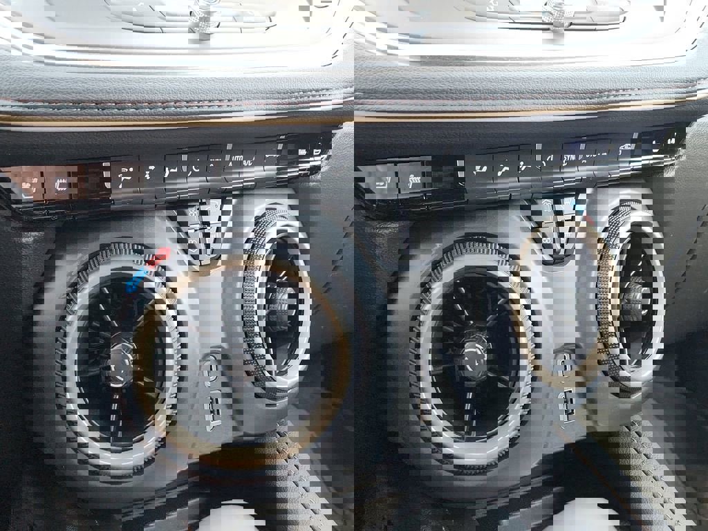 Used 2024 Chevrolet Blazer Premier w/ Driver Confidence II Package image 28