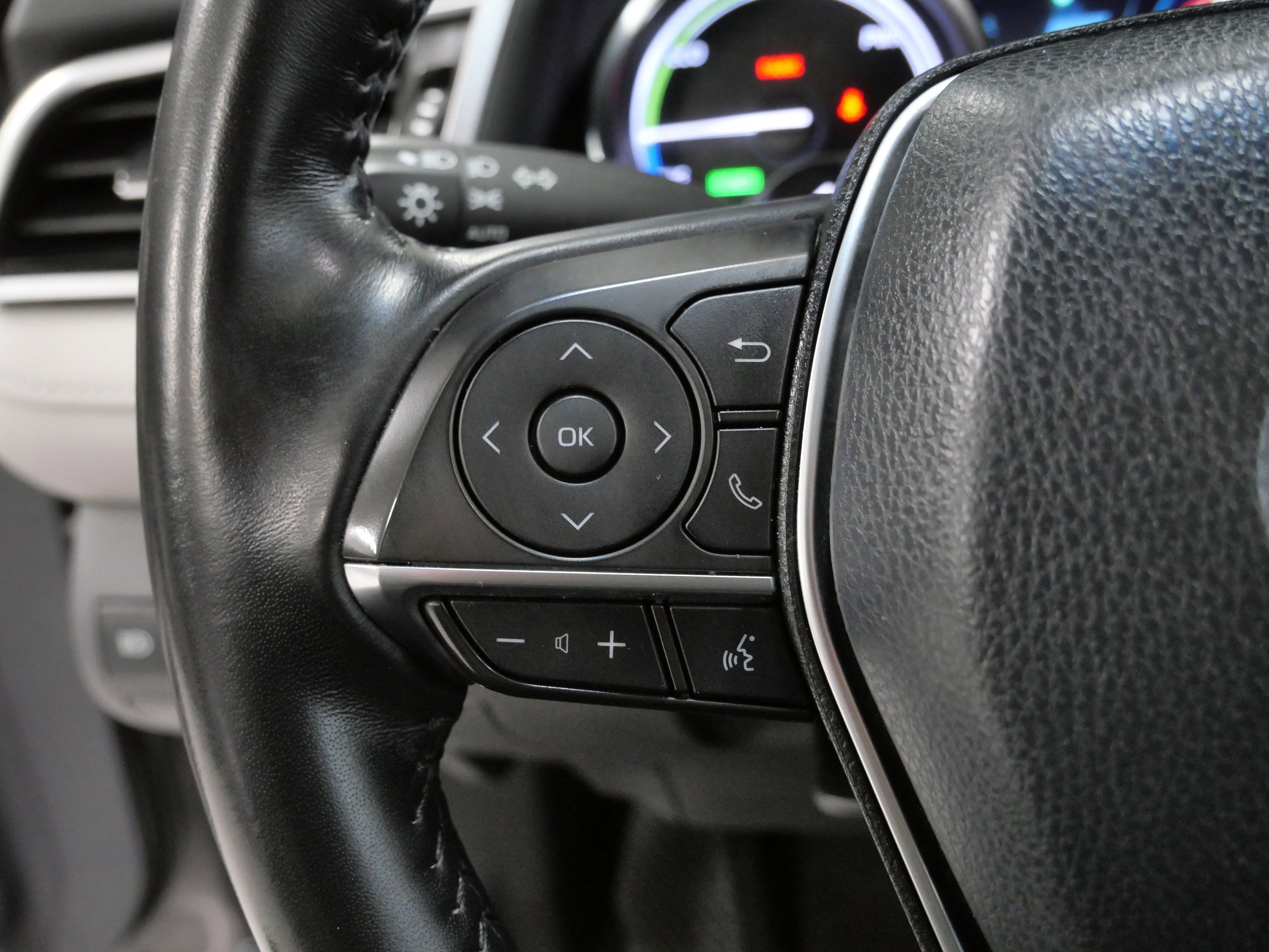 Certified 2018 Toyota Camry XLE image 27