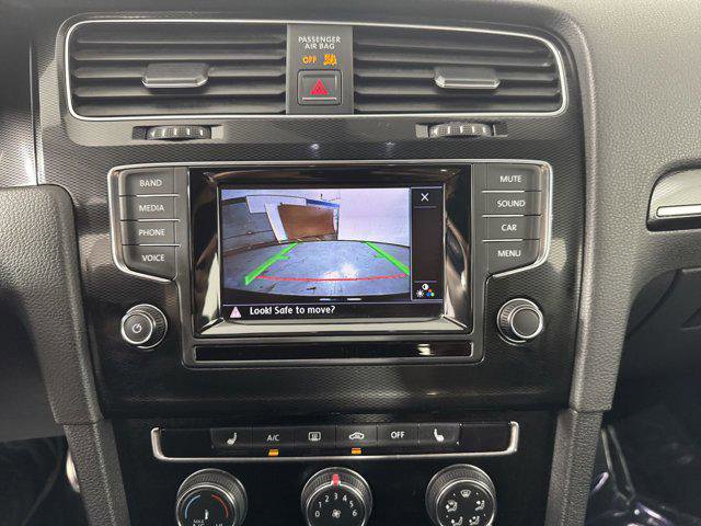 Used 2015 Volkswagen GTI SE image 6