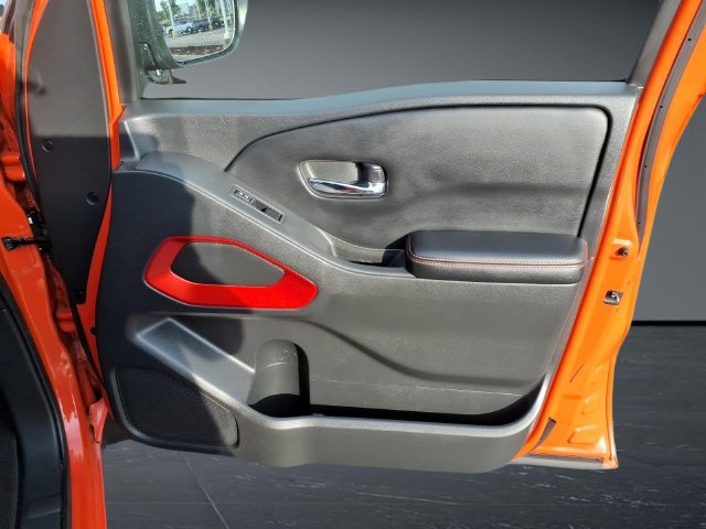Certified 2025 Nissan Frontier PRO-4X AWD/4WD image 22