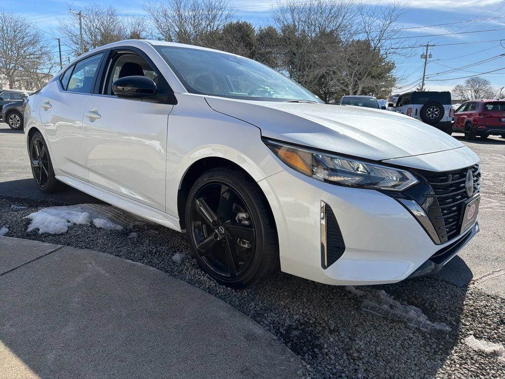 Used 2024 Nissan Sentra SR image 3