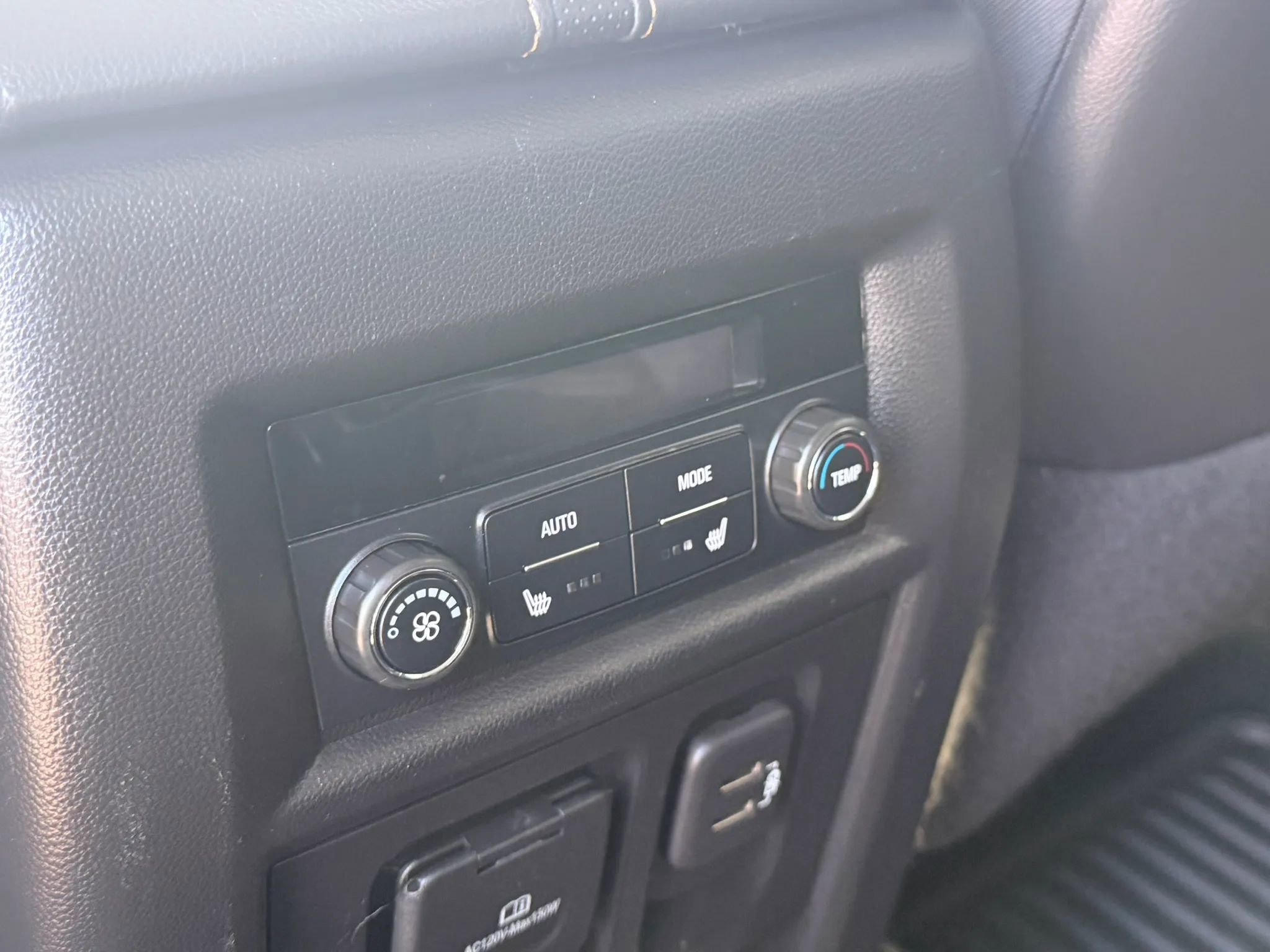 Used 2021 Chevrolet Traverse Premier w/ Redline Edition AWD/4WD image 14