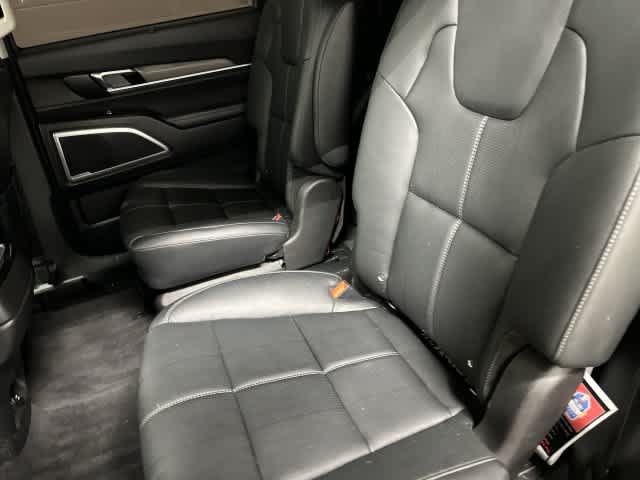 Used 2022 Kia Telluride EX w/ EX Premium Package AWD/4WD image 11