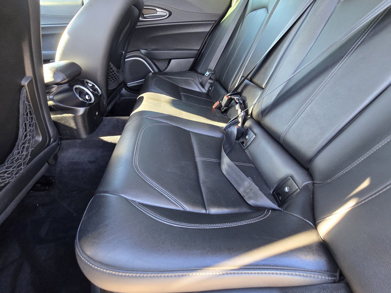 Used 2018 Alfa Romeo Giulia AWD image 11