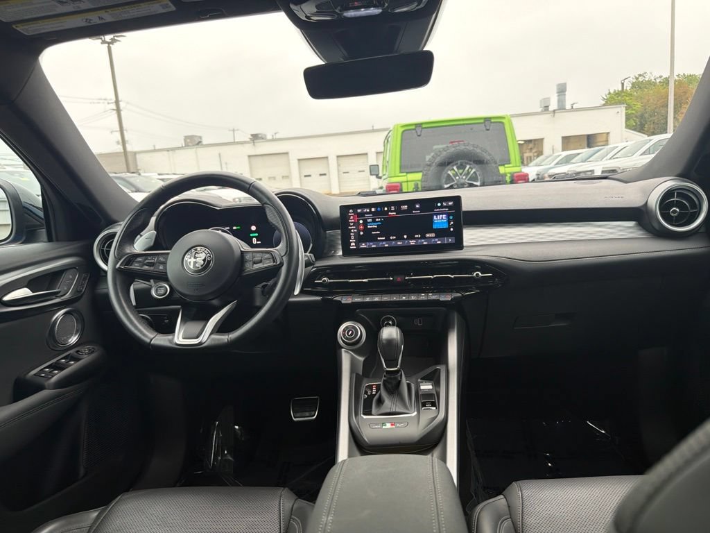 Used 2024 Alfa Romeo Tonale Ti AWD/4WD image 18