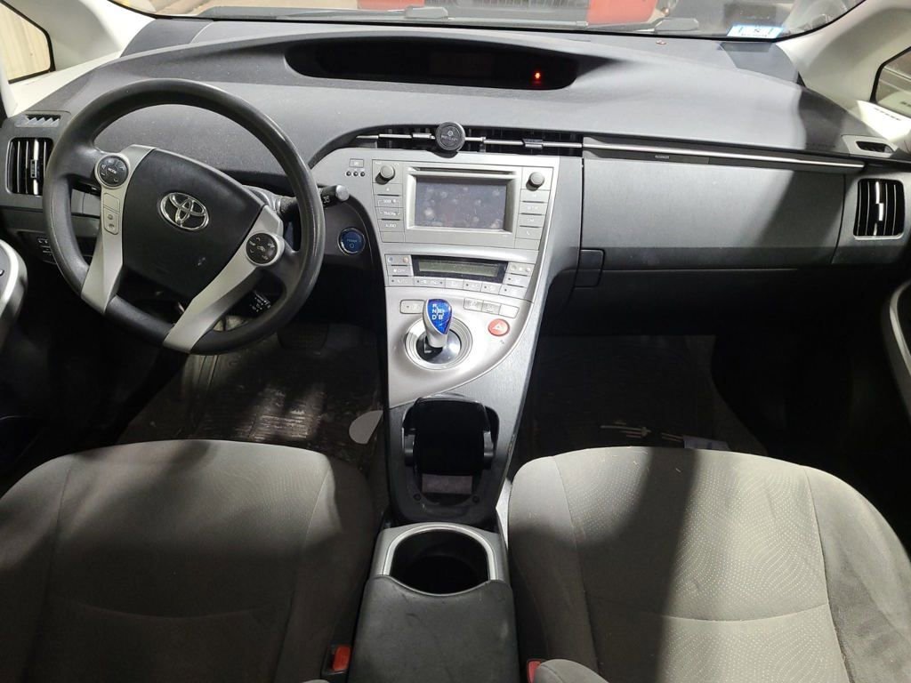 Used 2015 Toyota Prius Two image 9