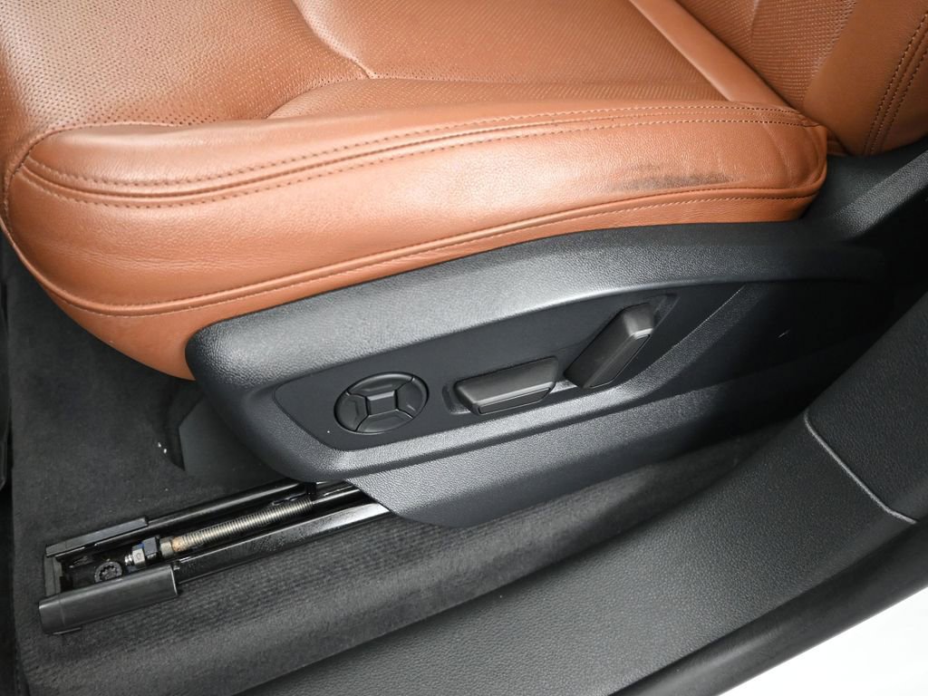 Used 2023 Audi Q8 Premium Plus image 13