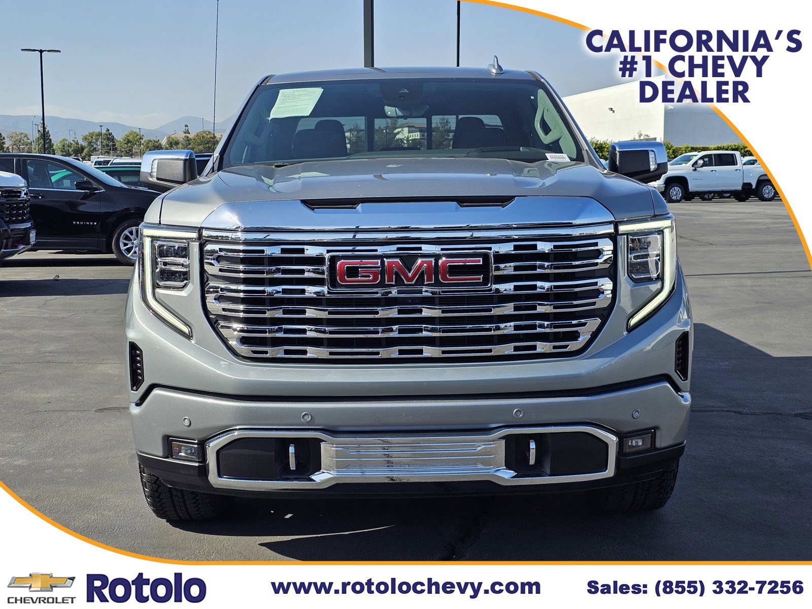 Used 2025 GMC Sierra 1500 Denali w/ Technology Package AWD/4WD image 2
