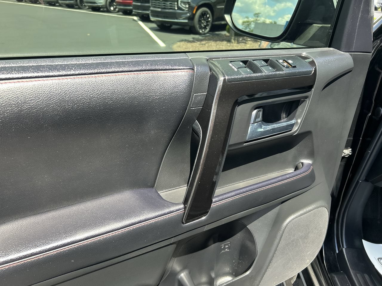 Used 2021 Toyota 4Runner TRD Off-Road Premium w/ Moonroof Package AWD/4WD image 19