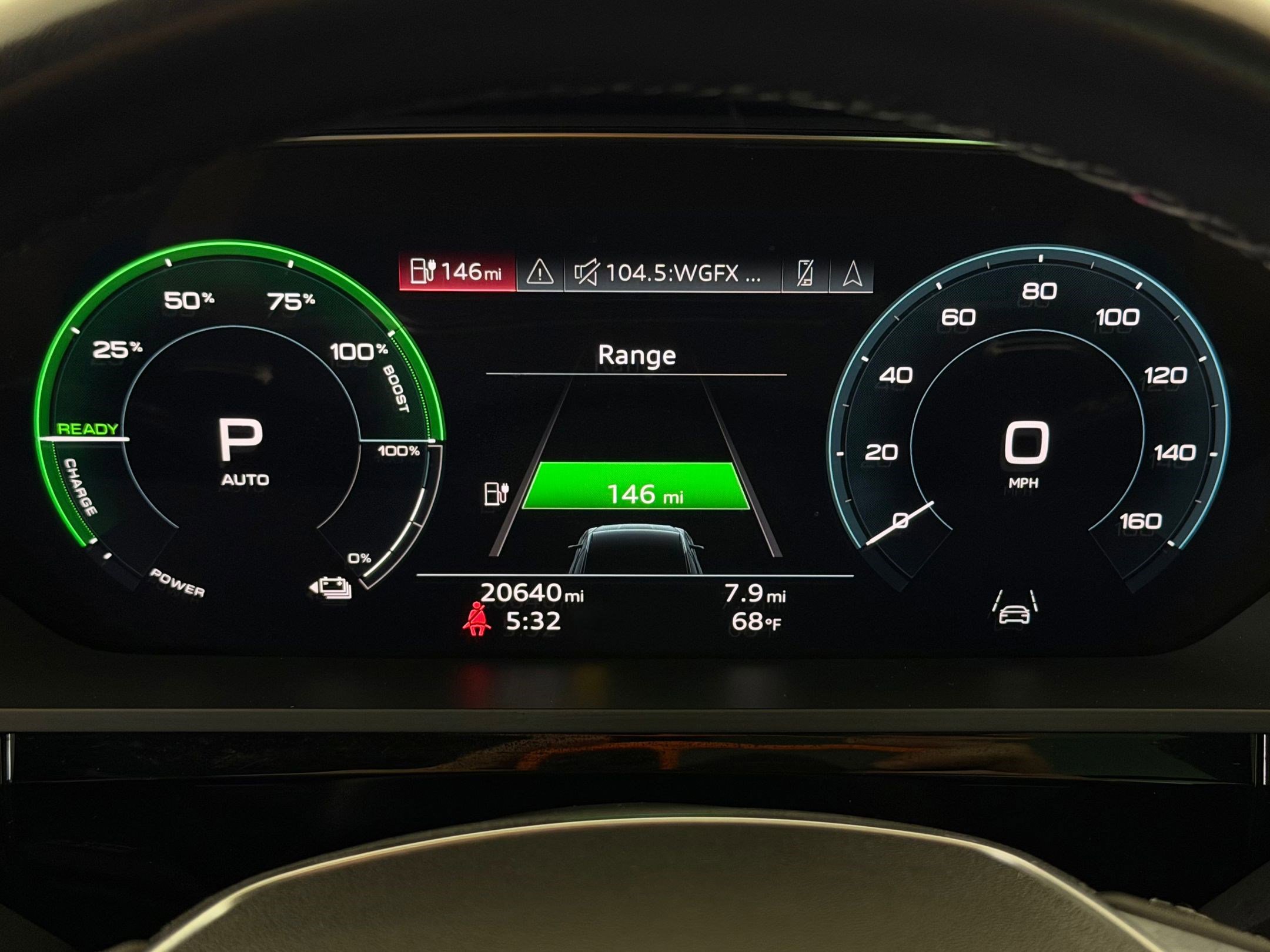 Used 2022 Audi e-tron Premium w/ Convenience Plus Package image 17