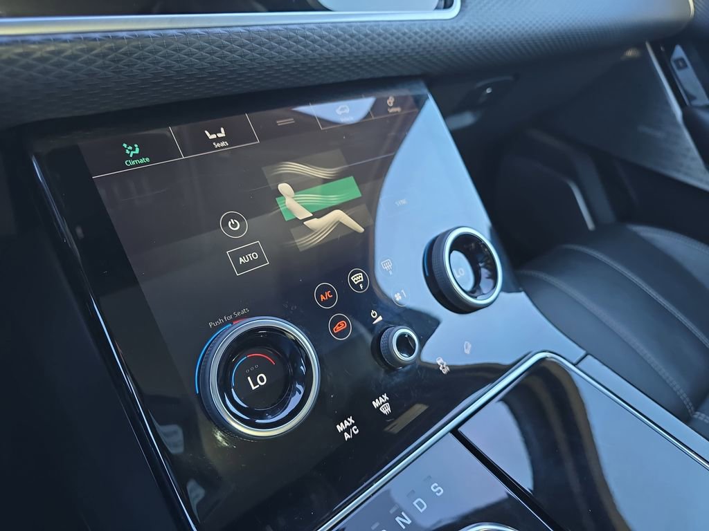 Used 2019 Land Rover Range Rover Velar R-Dynamic SE image 24