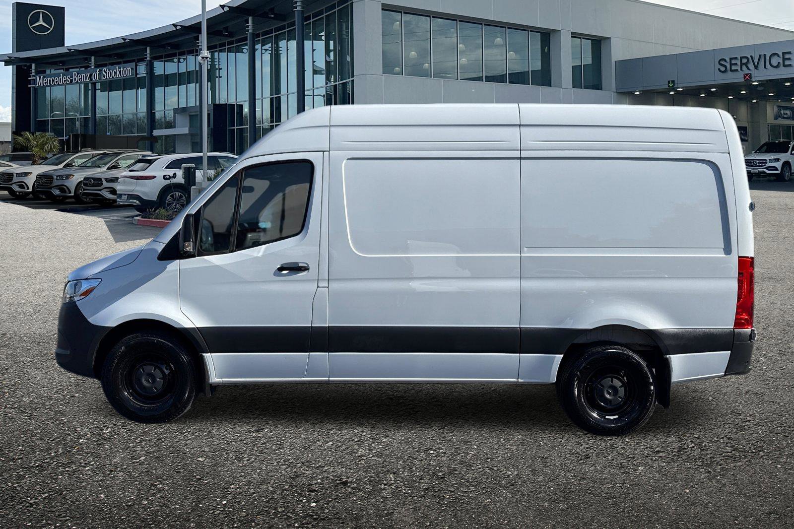 Used 2025 Mercedes-Benz Sprinter 2500 image 7