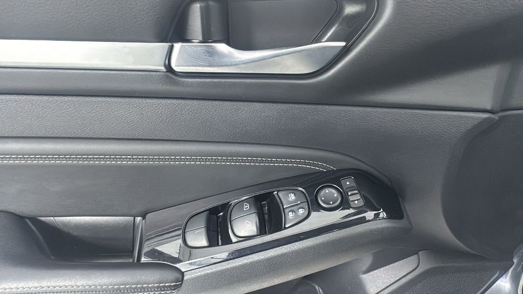 Used 2020 Nissan Altima 2.5 SV image 17