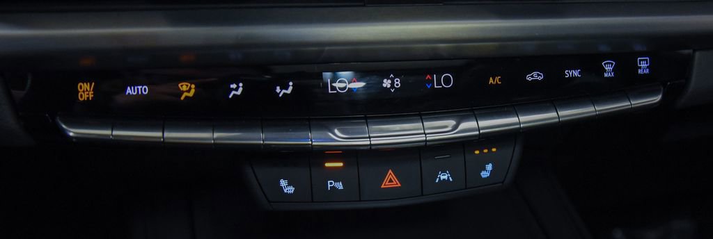 Used 2024 Cadillac XT4 Sport w/ Technology Package image 22