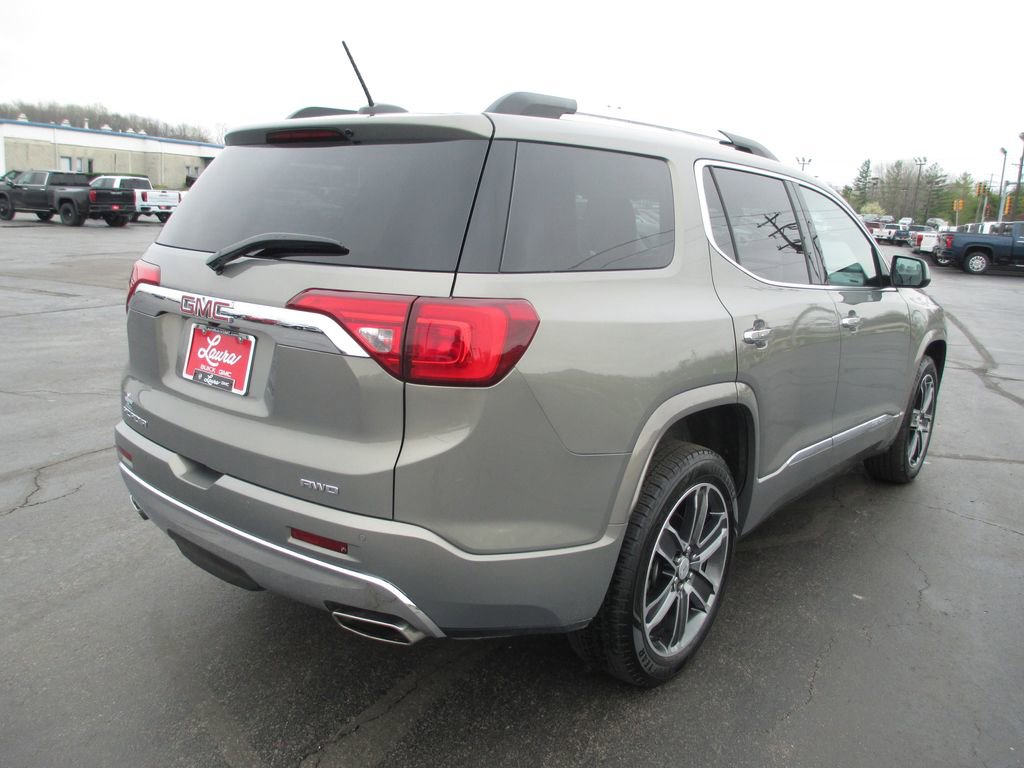 Used 2019 GMC Acadia Denali image 5