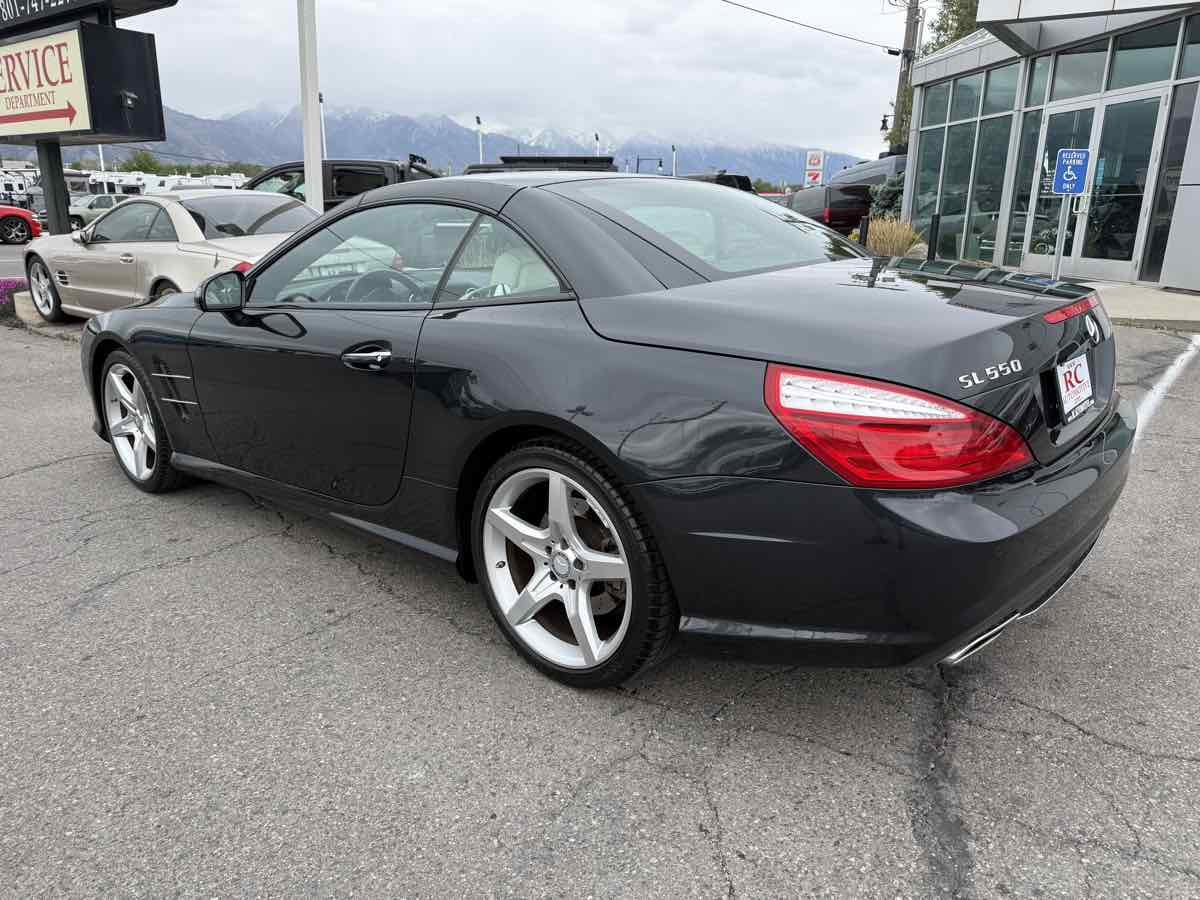 Used 2013 Mercedes-Benz SL 550 image 8