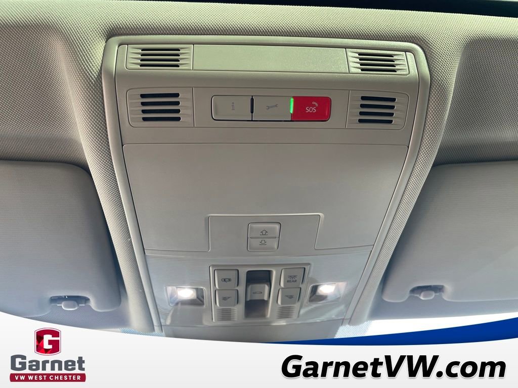 Used 2022 Volkswagen Tiguan SE image 43