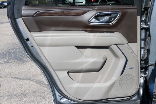 Used 2021 Chevrolet Tahoe Z71 w/ Luxury Package image 16