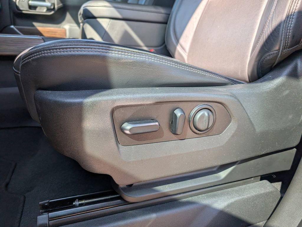 Used 2021 Chevrolet Silverado 1500 High Country image 10