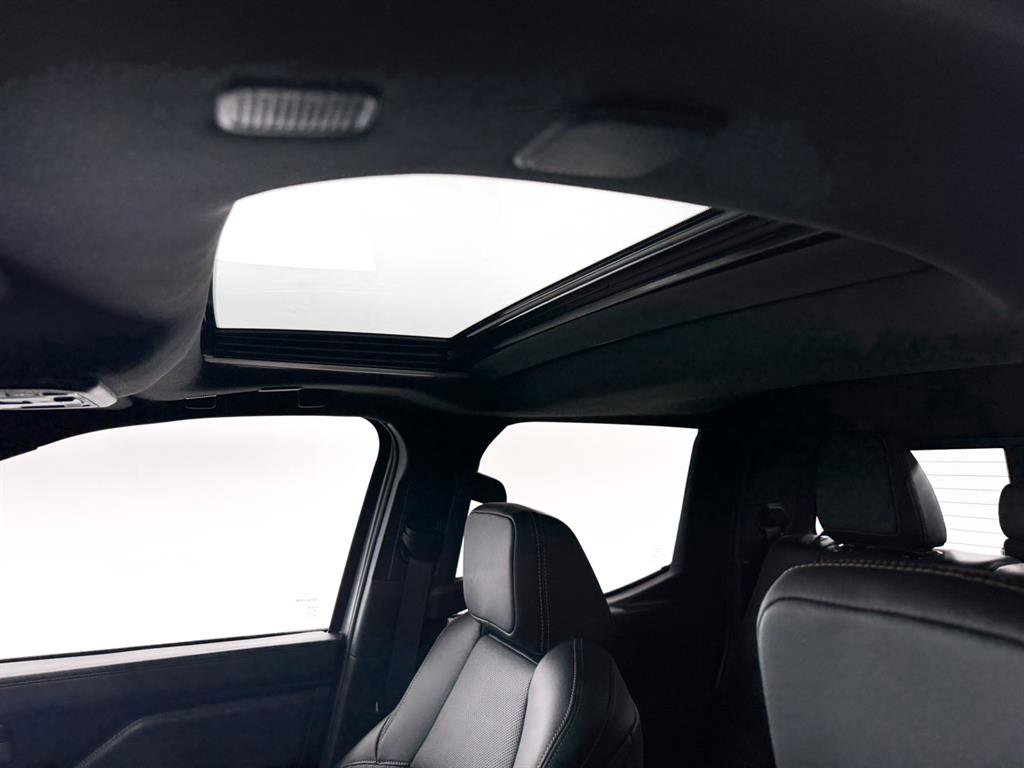 Used 2024 Toyota Tacoma Limited image 5