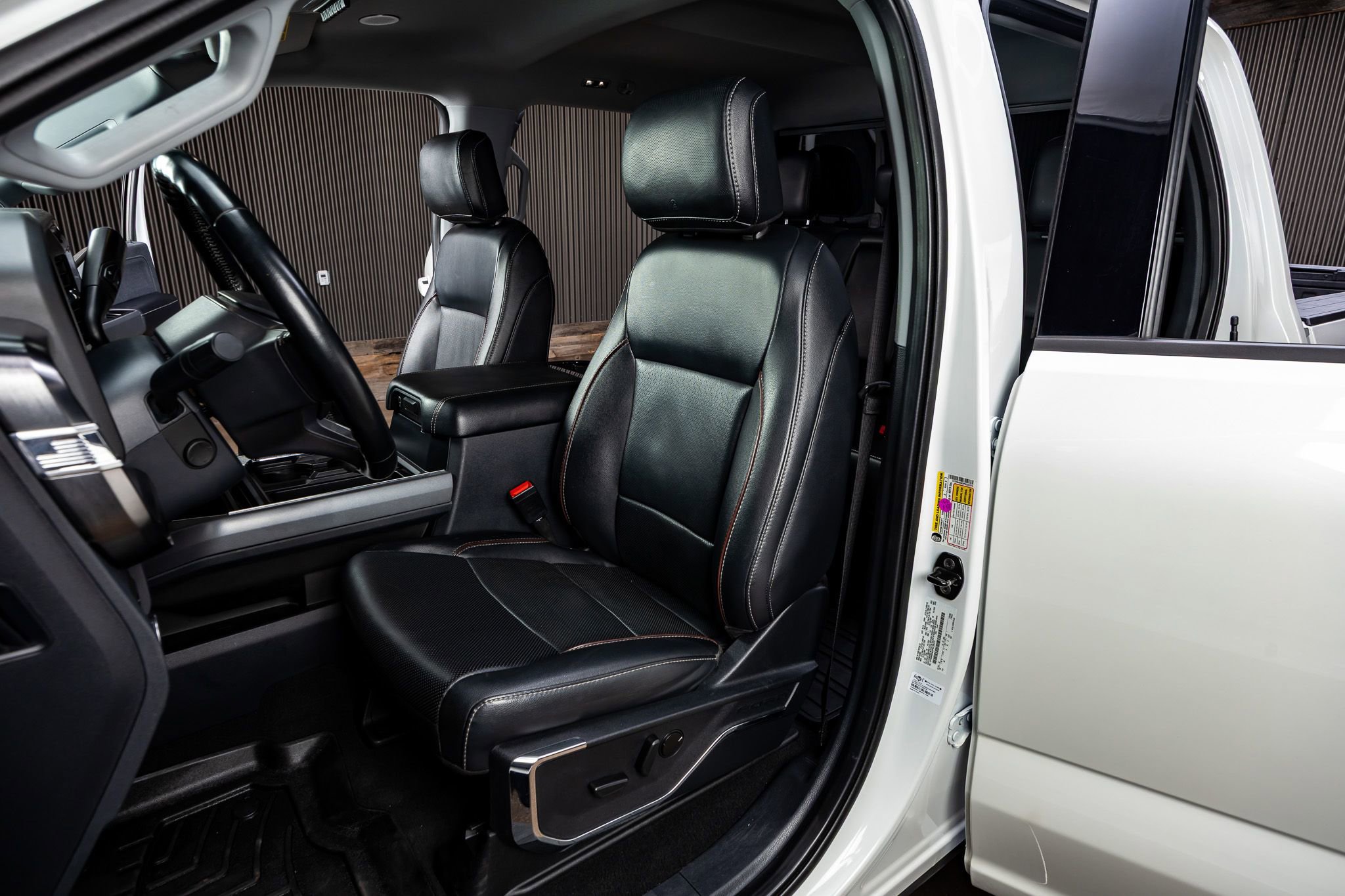 Used 2023 Ford F450 Lariat w/ Lariat Ultimate Package image 30