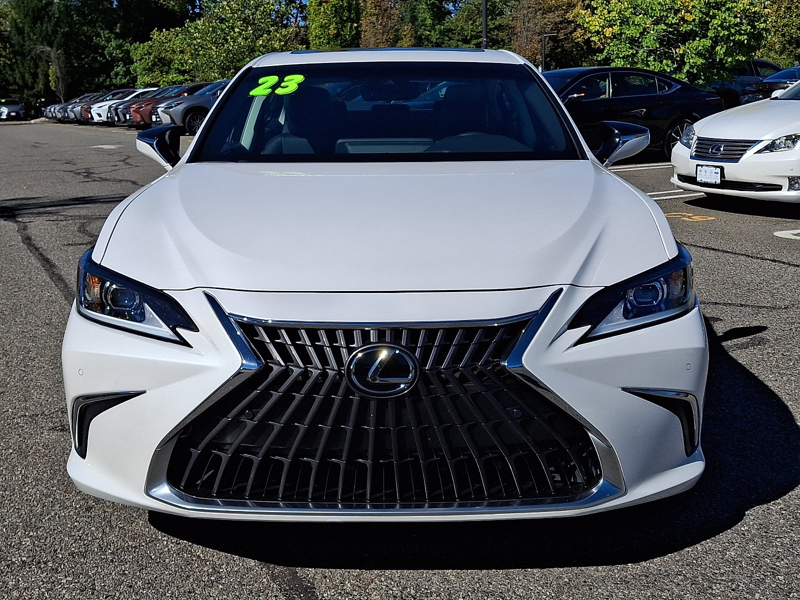 Certified 2023 Lexus ES 350 w/ Premium Package FWD image 2