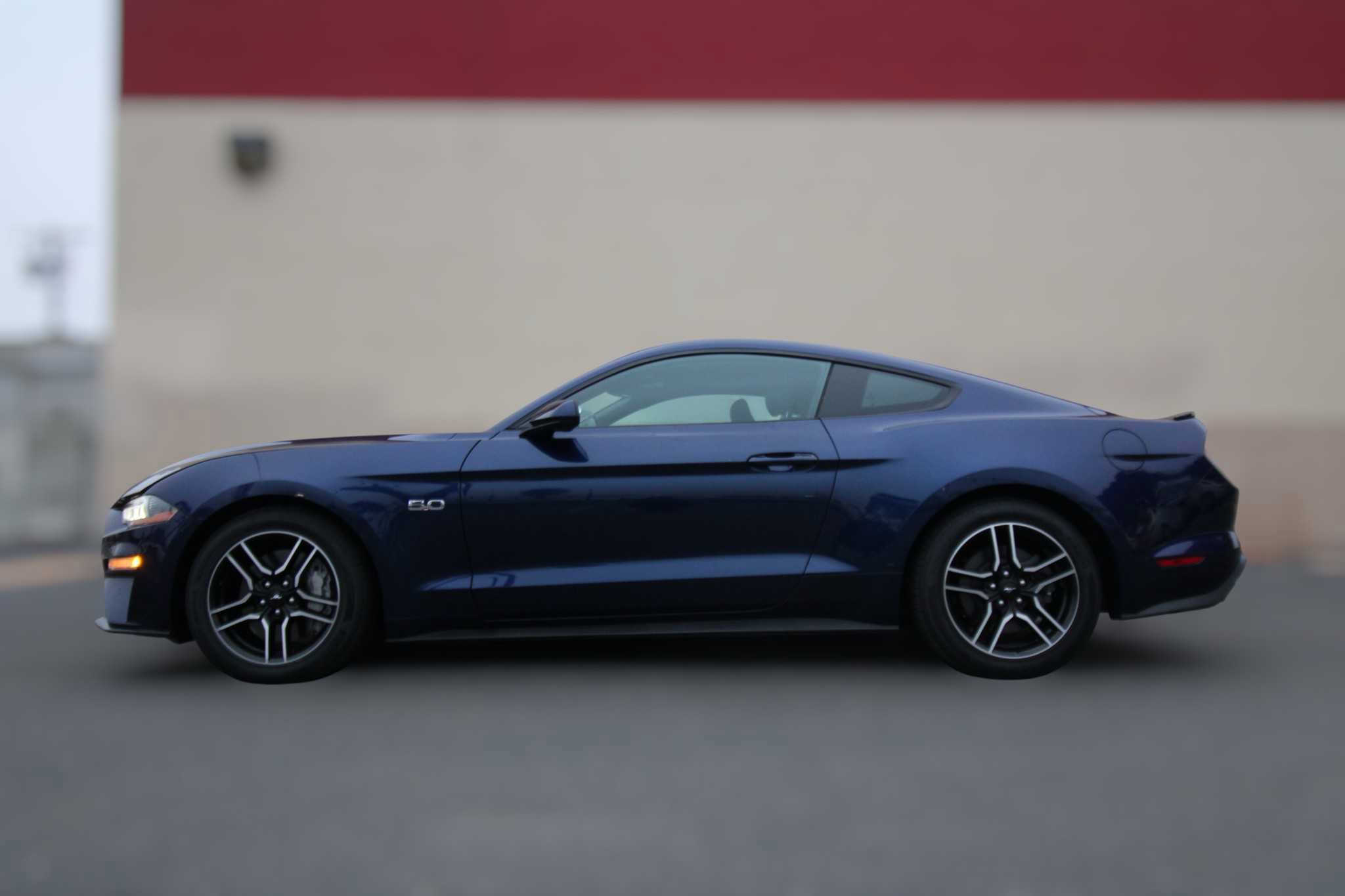 Used 2019 Ford Mustang GT RWD image 18