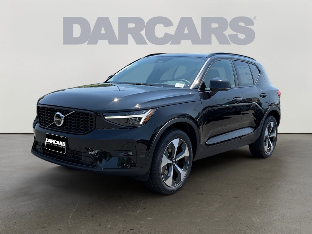 New 2026 Volvo XC40 B5 Plus w/ Protection Package Premier AWD/4WD image 2