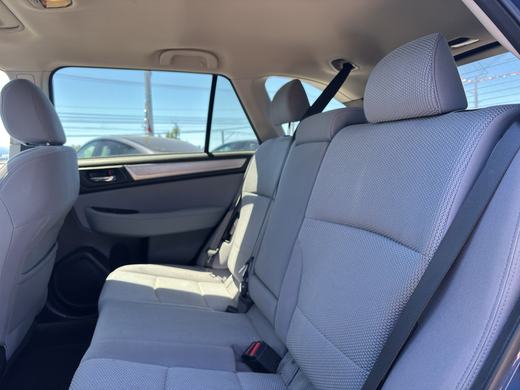 Used 2019 Subaru Outback 2.5i Premium AWD/4WD image 11