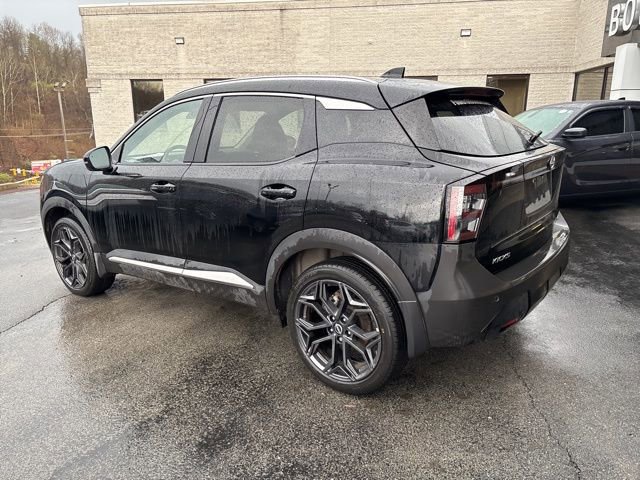 Certified 2025 Nissan Kicks SR image 3