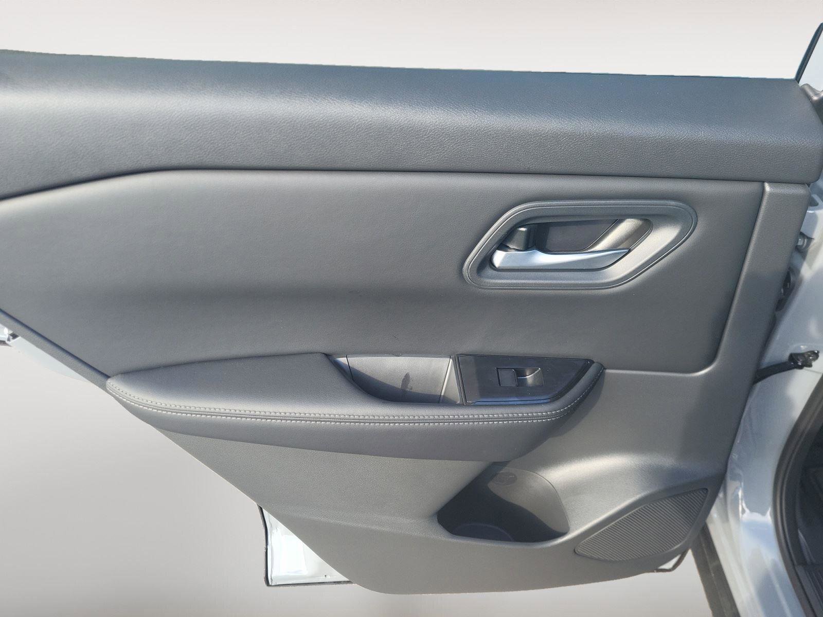 New 2026 Nissan Rogue SV w/ Cold Weather Package image 18