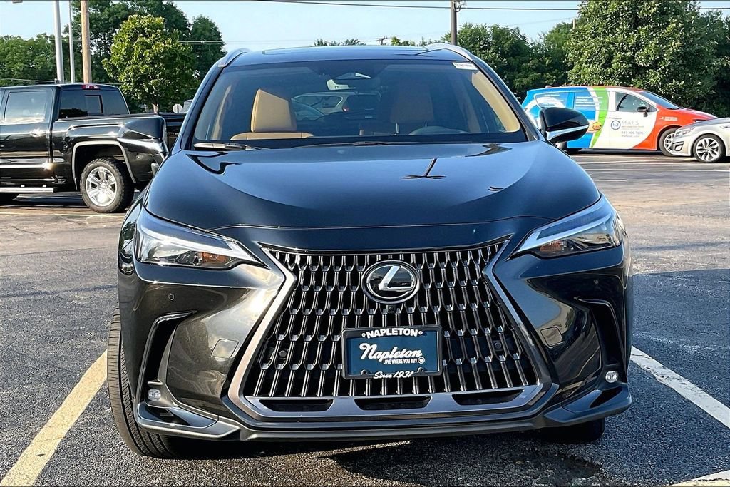 Used 2025 Lexus NX 350 AWD w/ Accessory Package (2T) image 2