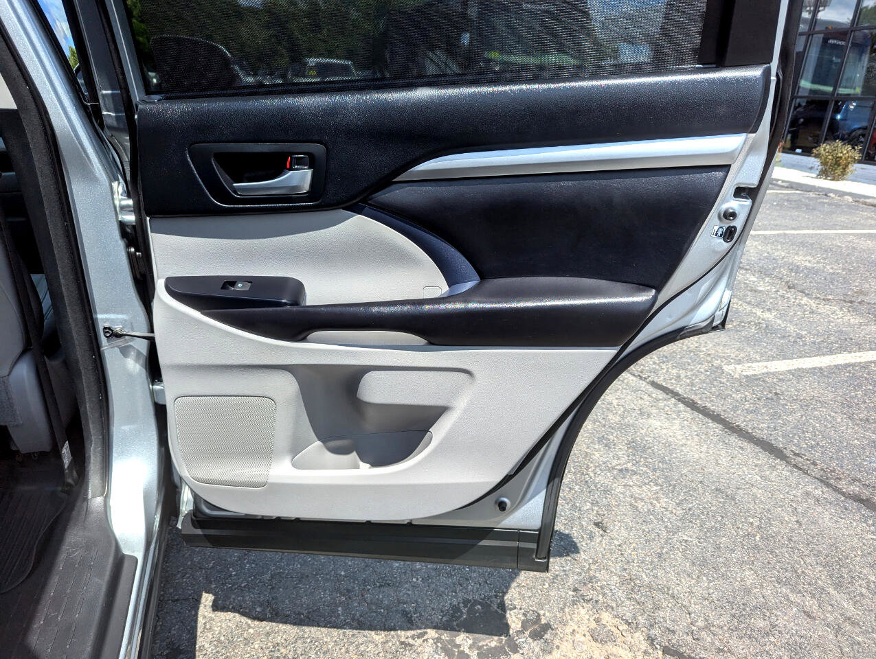 Used 2018 Toyota Highlander XLE image 45